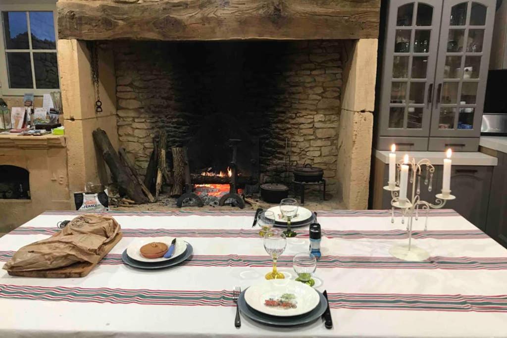 Chez Renou Et Prosperou Maison Typique Du Sarladait Saint-Genies Dış mekan fotoğraf