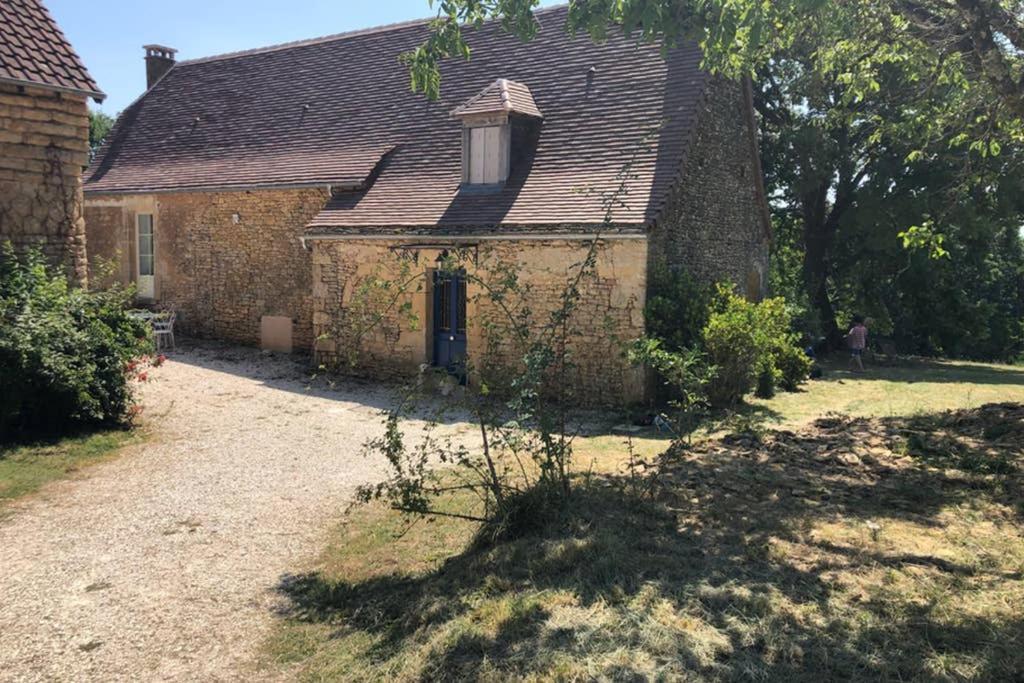 Chez Renou Et Prosperou Maison Typique Du Sarladait Saint-Genies Dış mekan fotoğraf