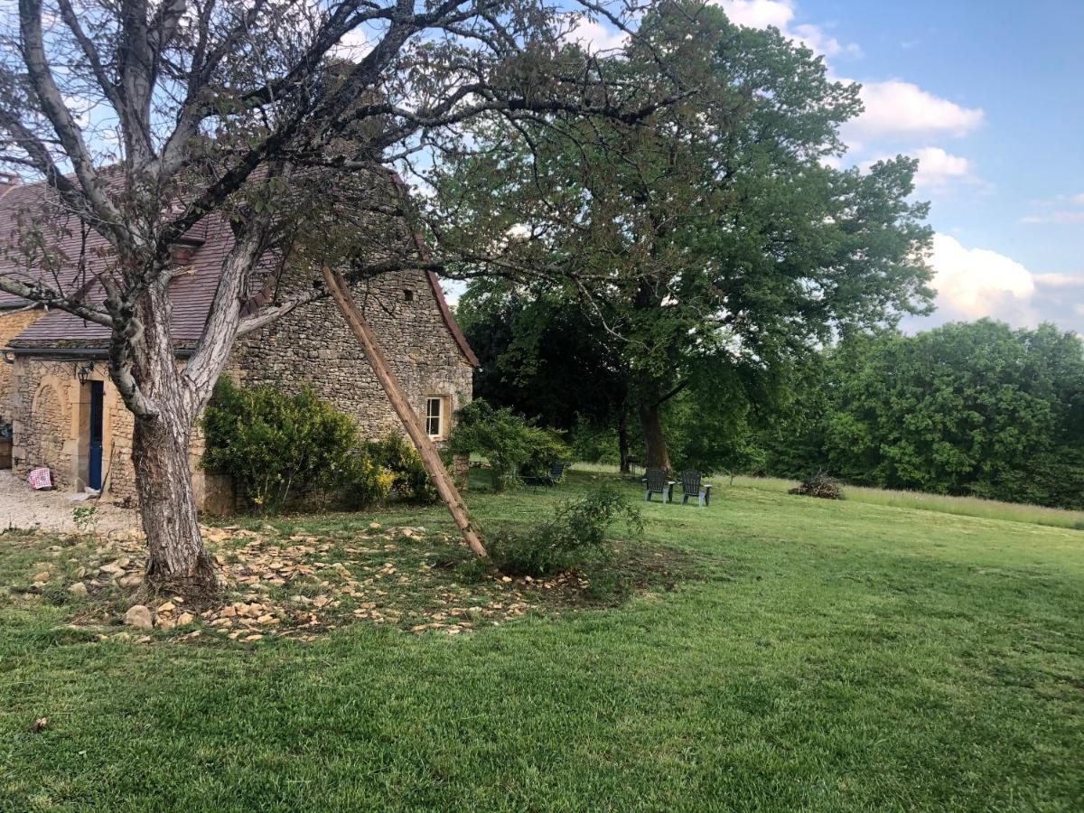 Chez Renou Et Prosperou Maison Typique Du Sarladait Saint-Genies Dış mekan fotoğraf